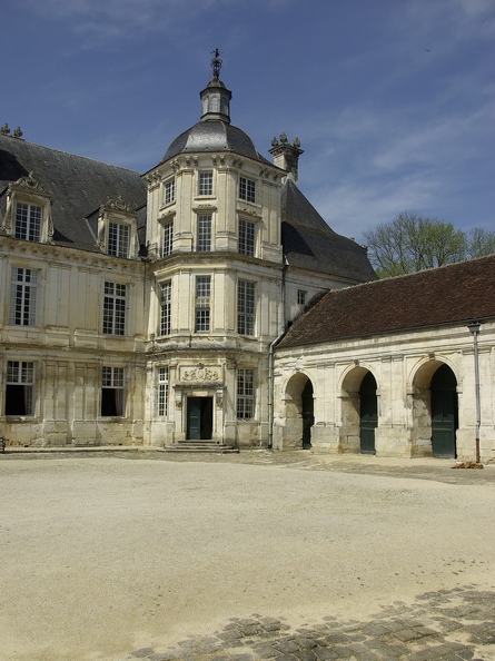 Chateau_de_Tanlay_28.jpg