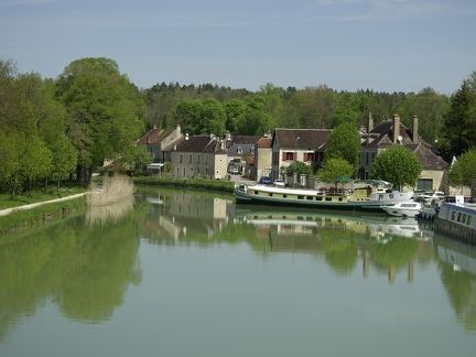 Port du Canal de Bourgogne