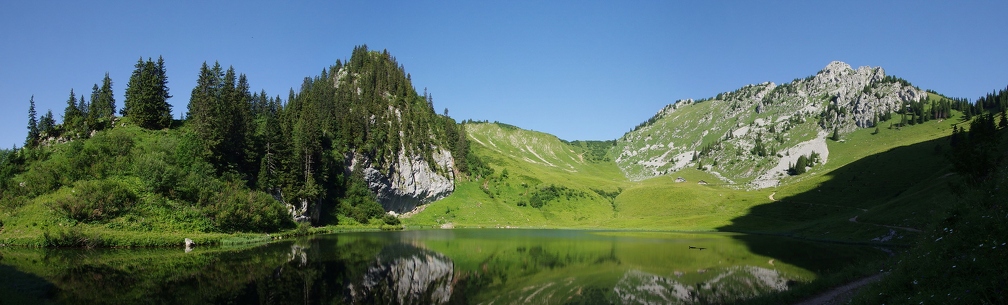 Lac et Pointe d_Arvouin (pano)