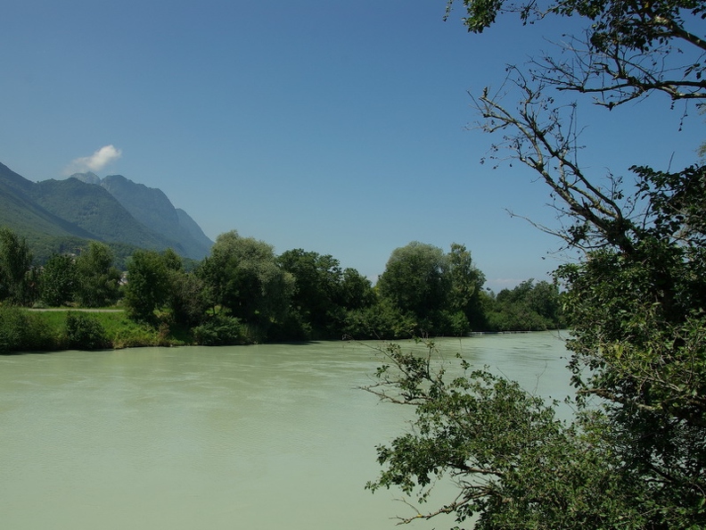 Le Rhône vu depuis la passerelle des Grangettes
Noville - canton de Vaud (SUISSE) Grangettes_06.jpg